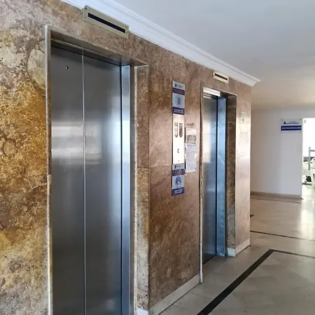 Apartamento Con Vista Al Mar Edificio Tocahagua 908 *